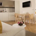 Nell Aparthotel