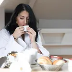 Nell Aparthotel 4*