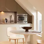 Nell Aparthotel 4*