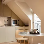 Aparthotel Nell 4*