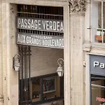 Nell 4* Paris