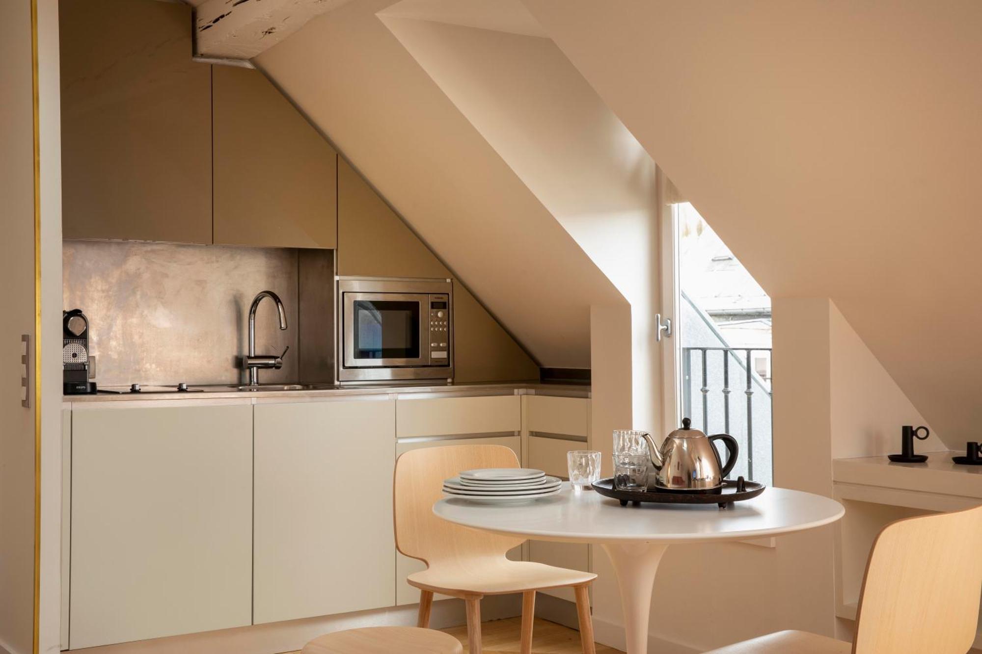 Aparthotel Nell 4*
